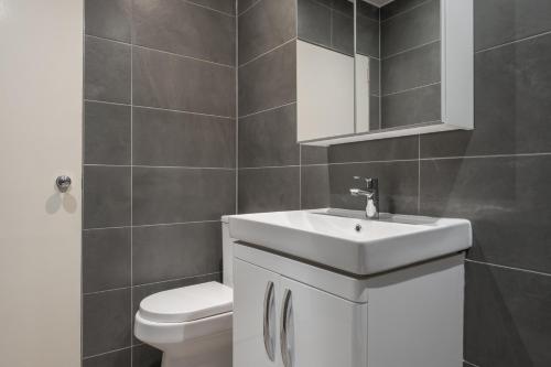 Justice Street Apartment - image 14