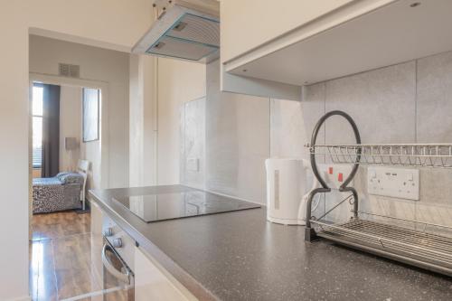 Justice Street Apartment - image 6