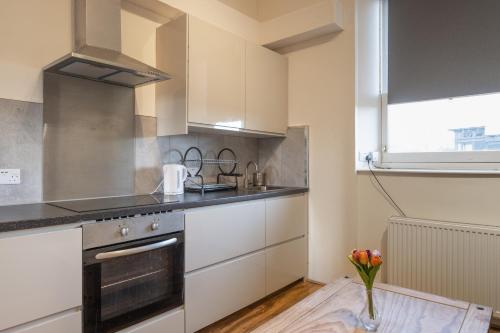 Justice Street Apartment - image 9