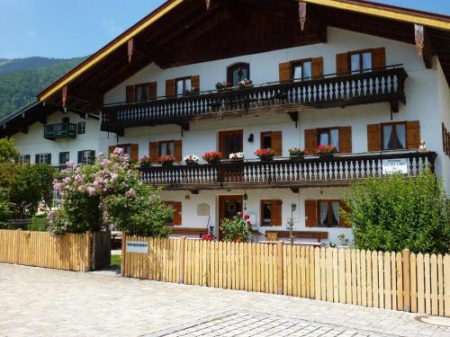 Landpension im Alten Knoglerhof - Apartment - Schleching