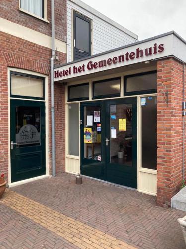 Hotel het Gemeentehuis Uithuizen