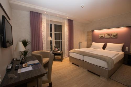 Landhotel Zum Hasen Hein Room Type - Double Room with Terrace