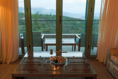 전망, Country Home Giannaras in 크리소비시온