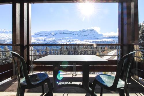 South-facing newly renovated 2-bed apartment Les Terrasses d'Eos Flaine