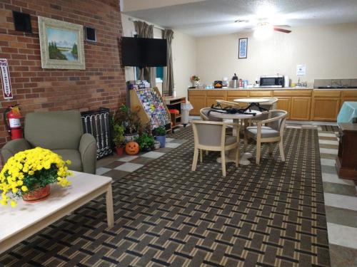 Grand View Plaza Inn & Suites - 식음료(F&B)