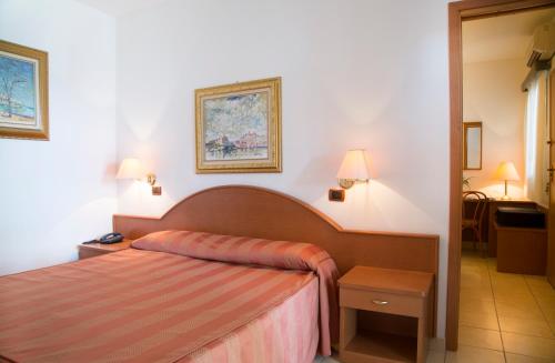 Garden Hotel Ripa - image 13