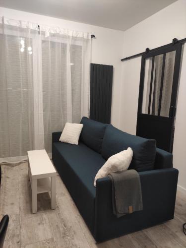 One-Bedroom Apartment image 10