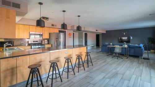 WanderJaunt - Kingfisher - 3BR - South Scottsdale - image 10