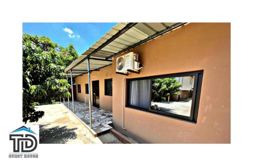 TD Guest House 5 Lite in Chimoio