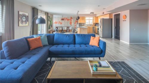 WanderJaunt - Kingfisher - 3BR - South Scottsdale - image 3