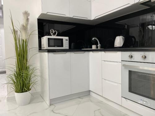 White Pearl Luxury Apartment