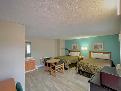 Overton Motel - image 4