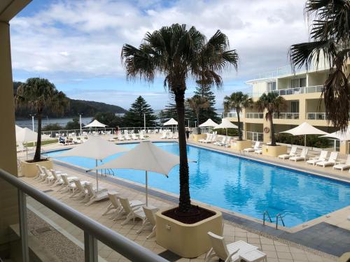 BASE Holidays - Ettalong Beach Premium Apartments