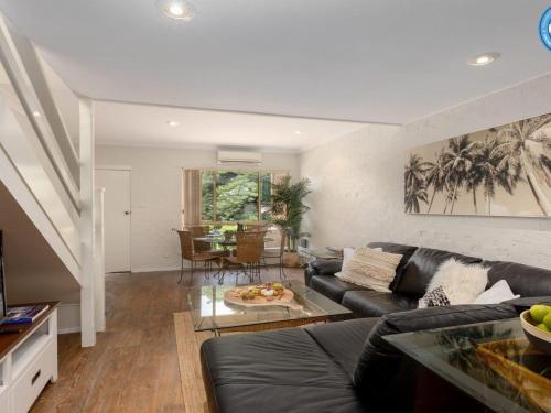 Tehidy Townhouse - translation; a place of retreat