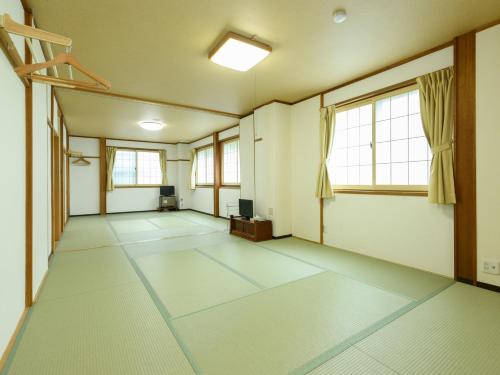 Japanese-Style Room