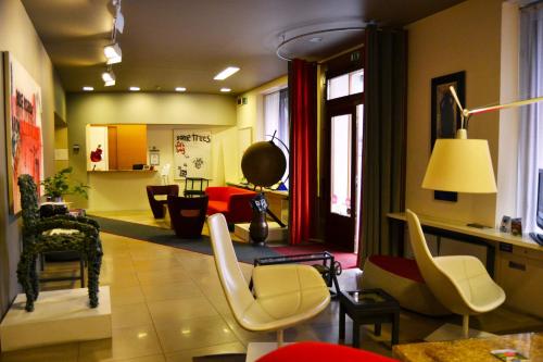 hotel photo