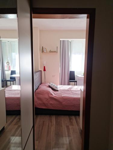 Lovely one bedroom studio in Tirana, Tirana (photo 4)