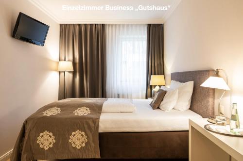 Zimmer, business