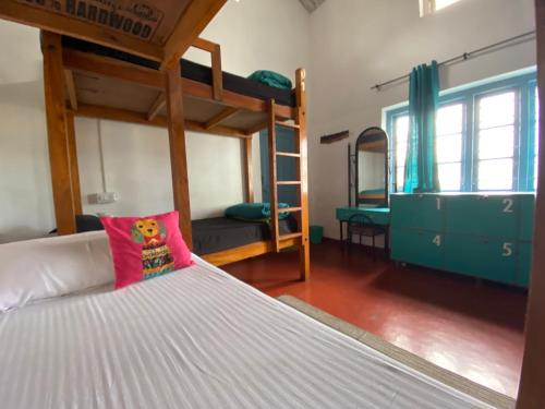 1 bunk bed