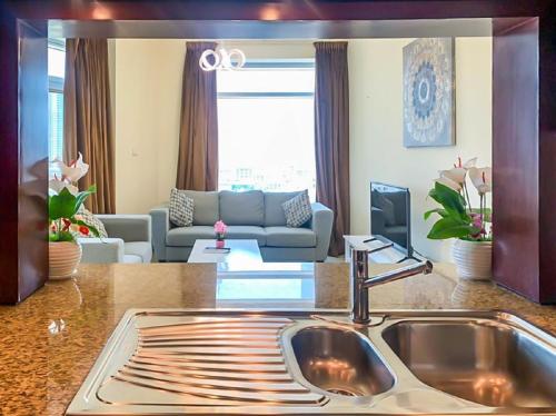 Cozy 2 Bedroom Suite with Burj Khalifa View