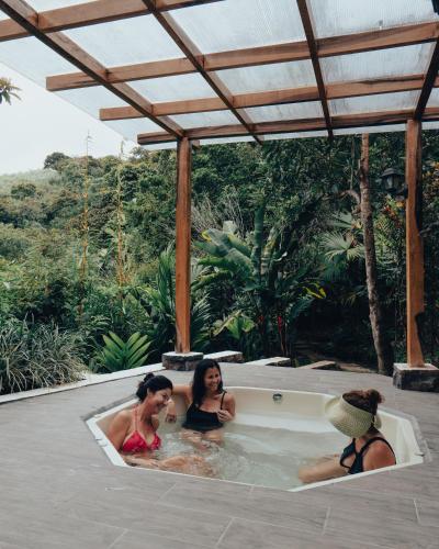 Piripe Wellness Lodge in Nanegalito