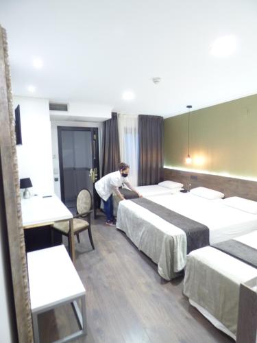 Moderno - image 11
