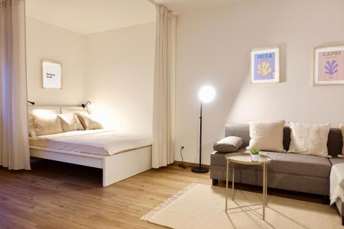 Modernes Studio-Apartment mit privatem Stellplatz für bis zu 4 Personen nähe Mosel & Weinberge und stadtnah in Koblenz, Deutschland