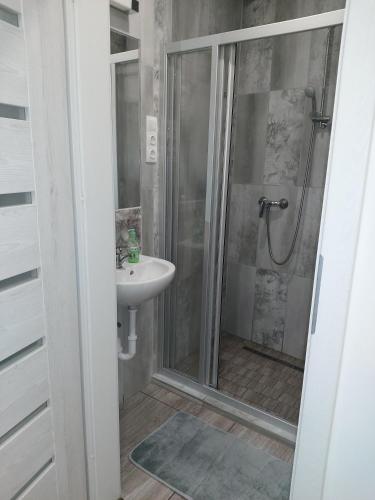 Pompár Belvárosi Apartman - image 14