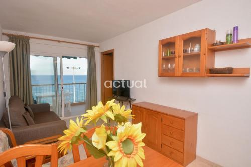 One-Bedroom Apartment image 4