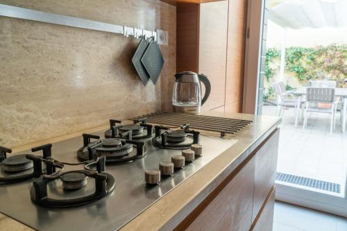 Luxury Garden Mansion R&R - image 10