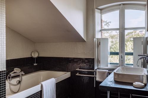 Villa Mirasol - image 8