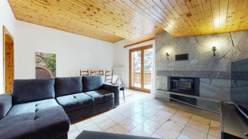 5min. from the ski slopes Crans-Montana, 2 bedrooms, covered parking