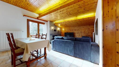 5min. from the ski slopes Crans-Montana, 2 bedrooms, covered parking