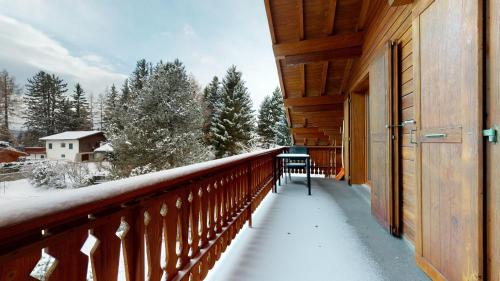 5min. from the ski slopes Crans-Montana, 2 bedrooms, covered parking