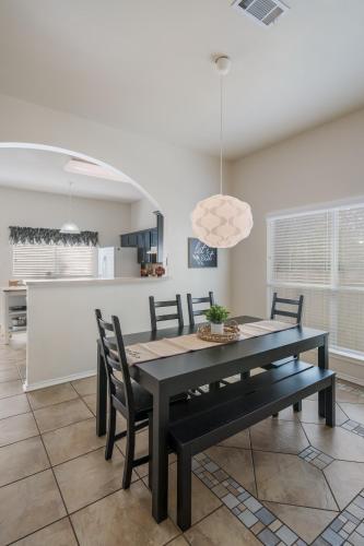 Sunny Baywood - image 3