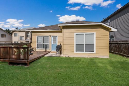 Sunny Baywood - image 10