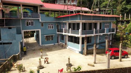 RISINGSUN HOME STAY
