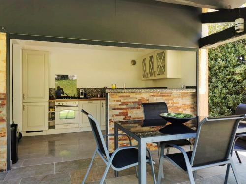 Appartement zen dans villa pour 6 ou 8 personnes, en pleine nature