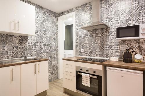 The White Flats Les Corts - image 8