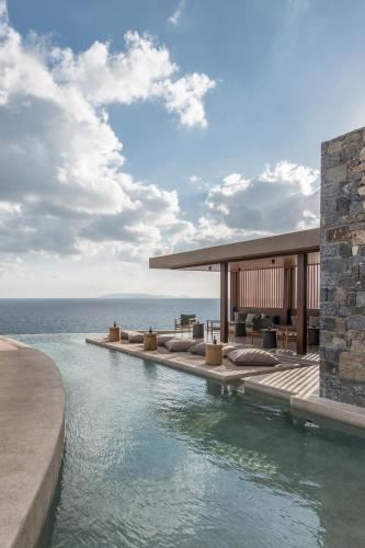 Acro Suites - A Wellbeing Resort