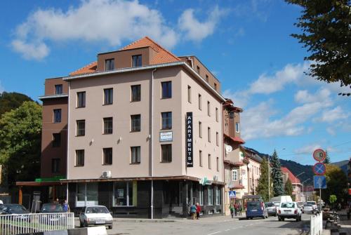 Rakhiv Hotel & Apartments