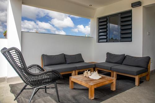 Casa Jade Vista - New modern house with private pool in Santa Barbara
