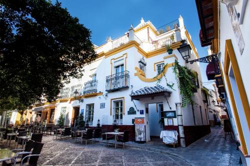 Hotel Elvira Plaza