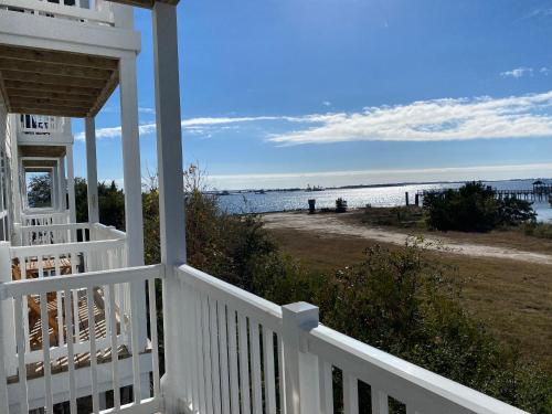 Erkély/terasz, River Hotel of Southport in Southport (Észak-Karolina)