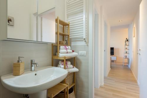 Mosse Leopolda Apartment by Mamo Florence - image 2
