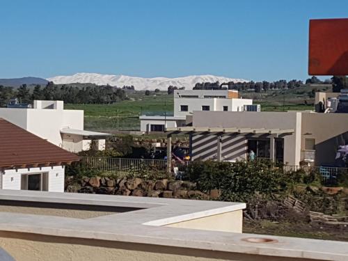 Skats, קשת לכנרת in Aniama