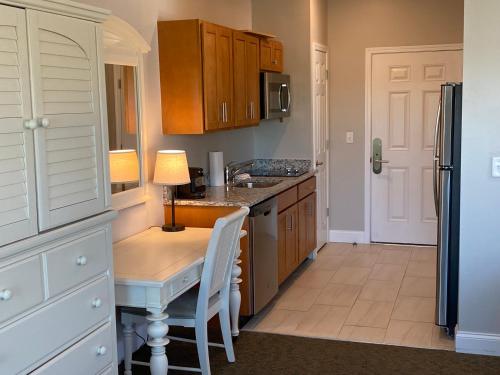 River Hotel of Southport