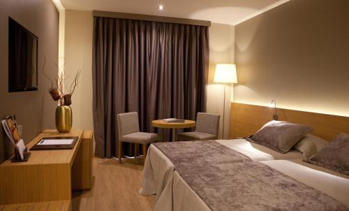 M.A. Hotel Sevilla Congresos - image 9