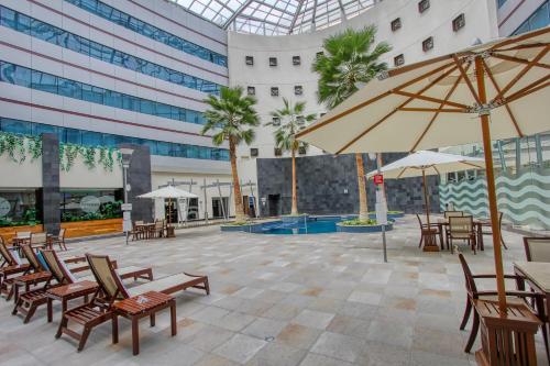 สระว่ายน้ำ, Crowne Plaza Leon By IHG in ลีออน