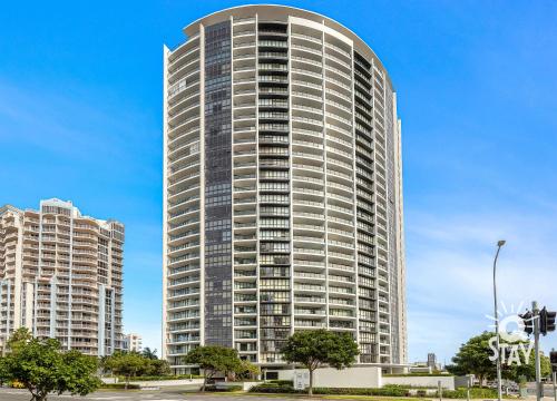 Sierra Grand Broadbeach MID WEEK MADNESS DEAL - Q Stay
